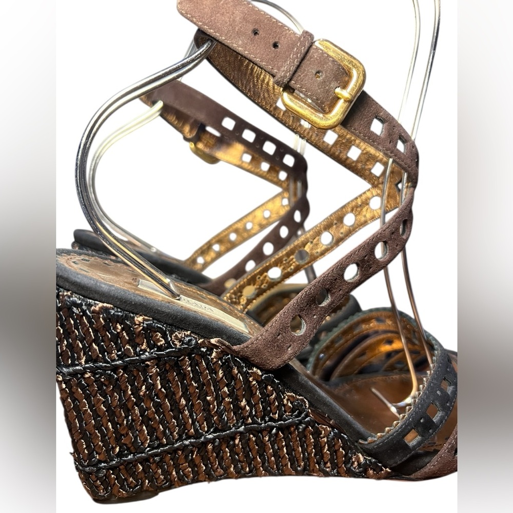 PRADA suede brown and black leather and raffia wedge sandals. Authentic! 🖤💛🤎 - Picture 5 of 10
